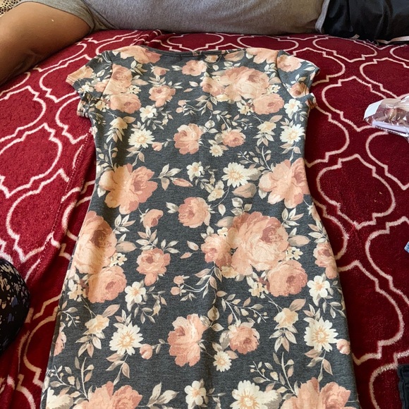 Dress - Picture 2 of 2